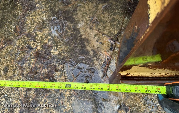 image for item EM3772 Liebherr 962 material handler