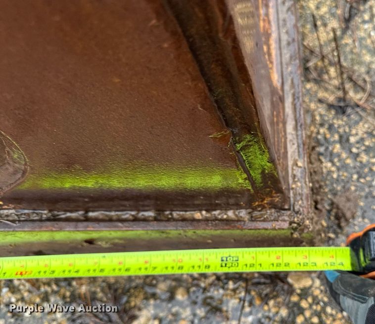 image for item EM3772 Liebherr 962 material handler