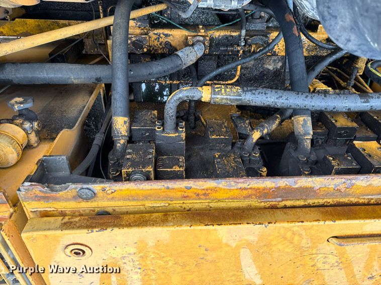 image for item EM3772 Liebherr 962 material handler