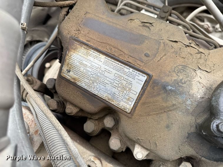 image for item EM3773 1995 Mack RD690S truck cab and chassis