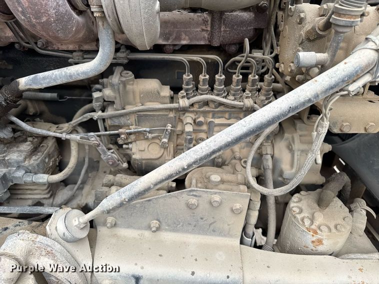 image for item EM3773 1995 Mack RD690S truck cab and chassis