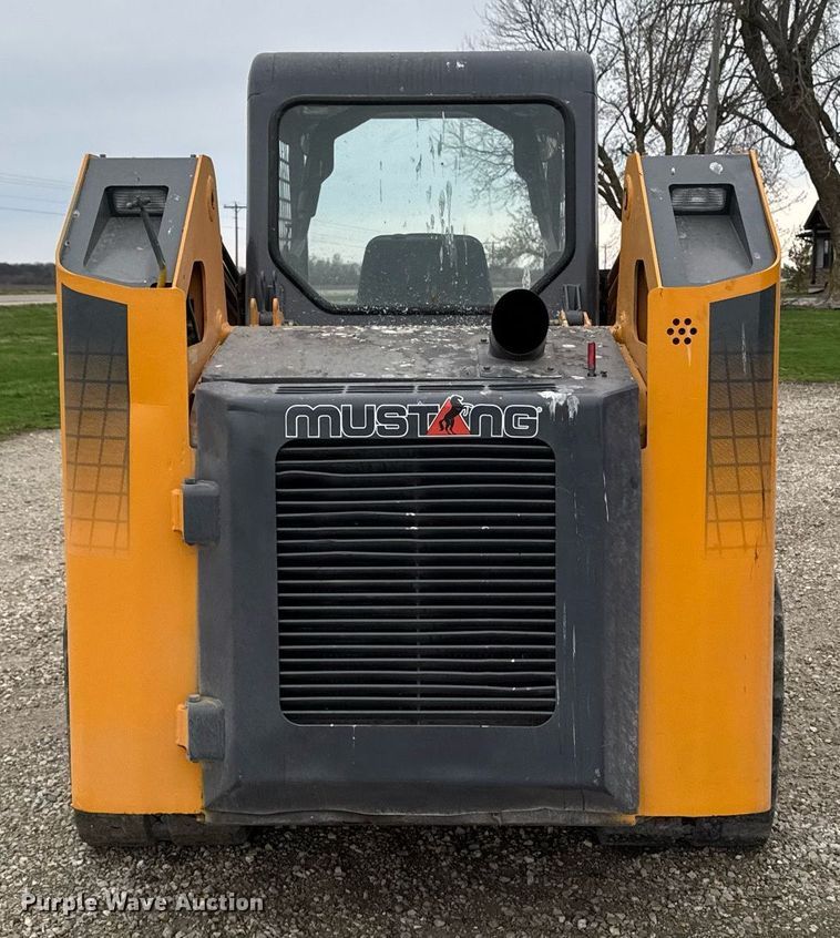 image for item EM3776 2006 Mustang MTL 25 tracked skid steer loader