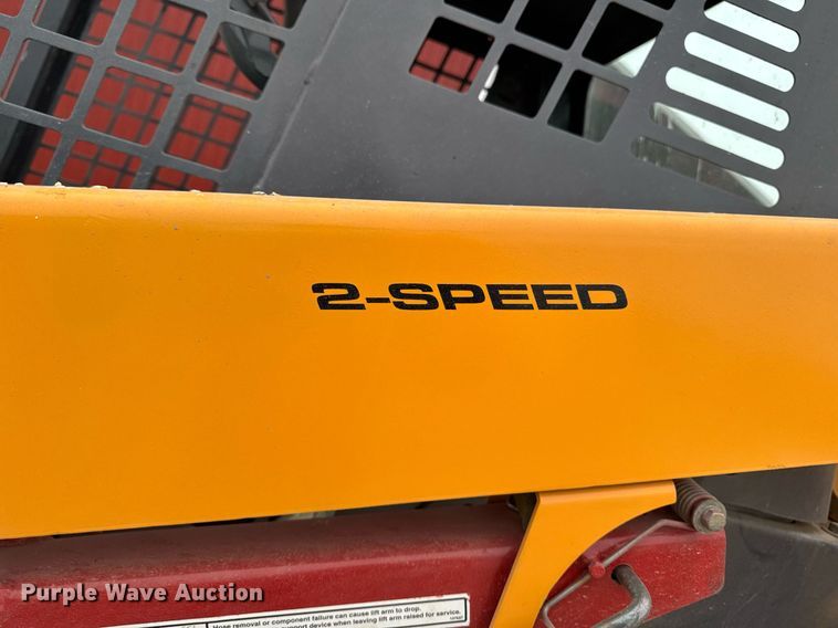 image for item EM3776 2006 Mustang MTL 25 tracked skid steer loader