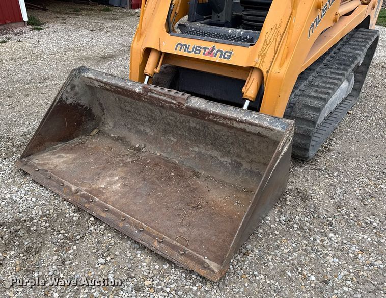 image for item EM3776 2006 Mustang MTL 25 tracked skid steer loader