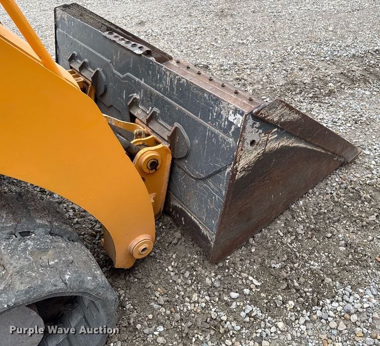 image for item EM3776 2006 Mustang MTL 25 tracked skid steer loader