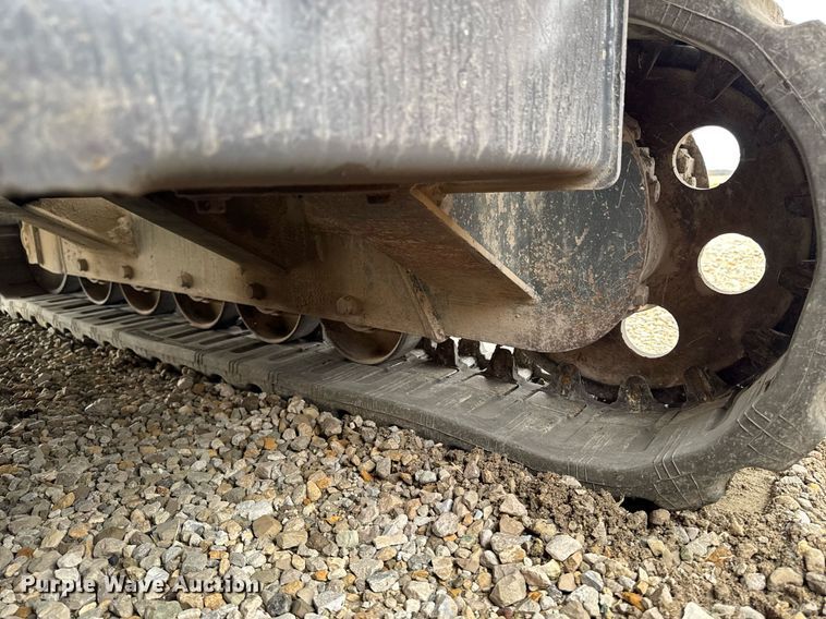 image for item EM3776 2006 Mustang MTL 25 tracked skid steer loader