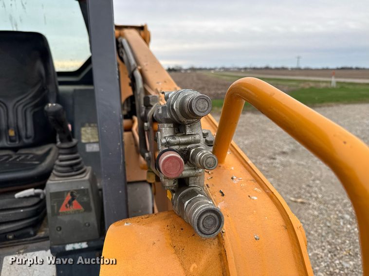 image for item EM3776 2006 Mustang MTL 25 tracked skid steer loader