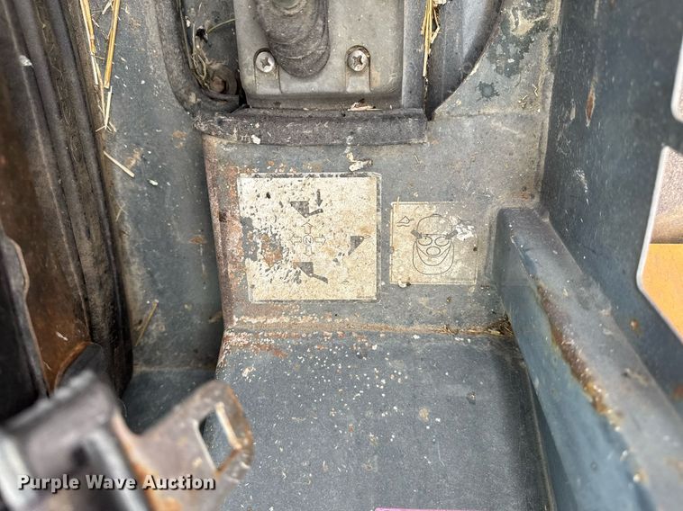 image for item EM3776 2006 Mustang MTL 25 tracked skid steer loader