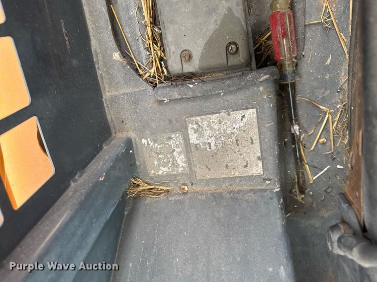 image for item EM3776 2006 Mustang MTL 25 tracked skid steer loader