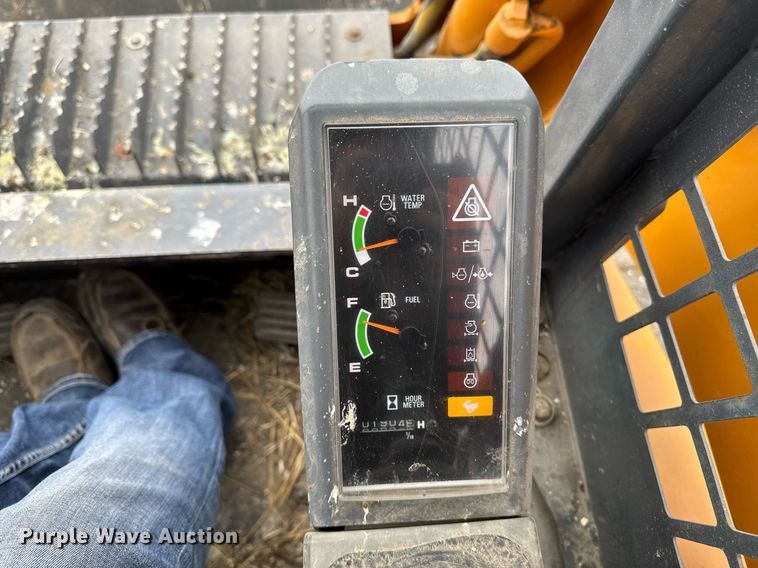 image for item EM3776 2006 Mustang MTL 25 tracked skid steer loader