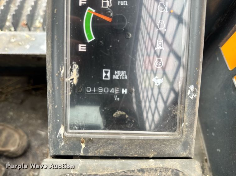 image for item EM3776 2006 Mustang MTL 25 tracked skid steer loader