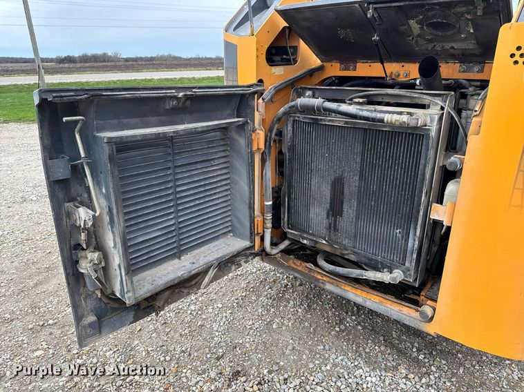 image for item EM3776 2006 Mustang MTL 25 tracked skid steer loader