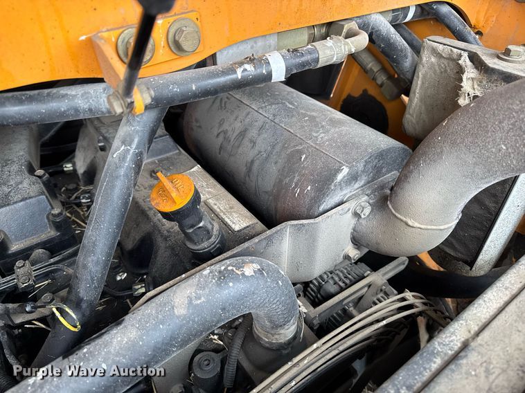 image for item EM3776 2006 Mustang MTL 25 tracked skid steer loader