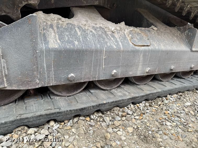 image for item EM3776 2006 Mustang MTL 25 tracked skid steer loader