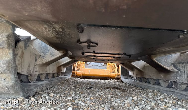 image for item EM3776 2006 Mustang MTL 25 tracked skid steer loader