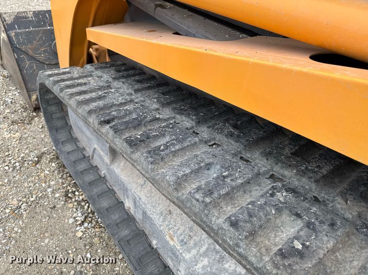 image for item EM3776 2006 Mustang MTL 25 tracked skid steer loader