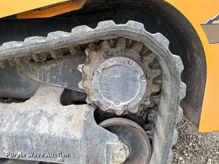 image for item EM3776 2006 Mustang MTL 25 tracked skid steer loader