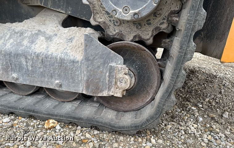 image for item EM3776 2006 Mustang MTL 25 tracked skid steer loader