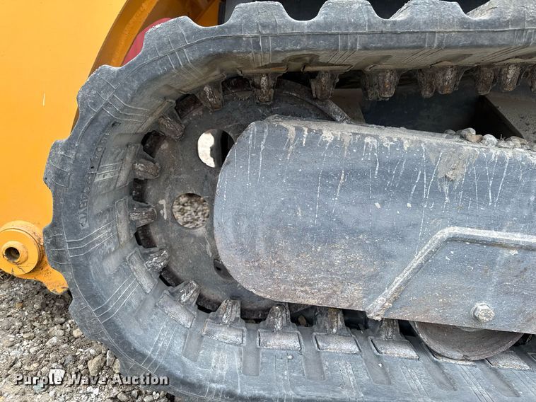 image for item EM3776 2006 Mustang MTL 25 tracked skid steer loader