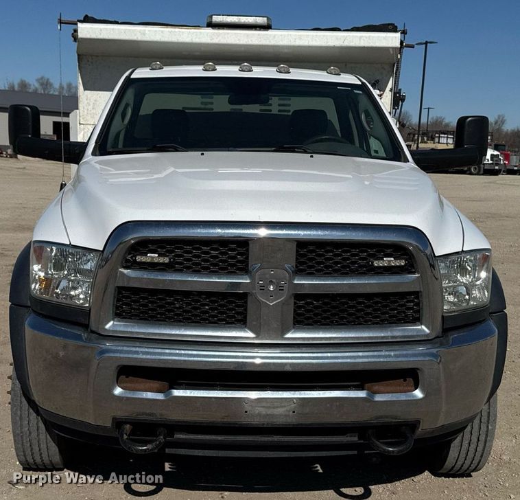 image for item EM3786 2018 Dodge Ram 5500 dump truck