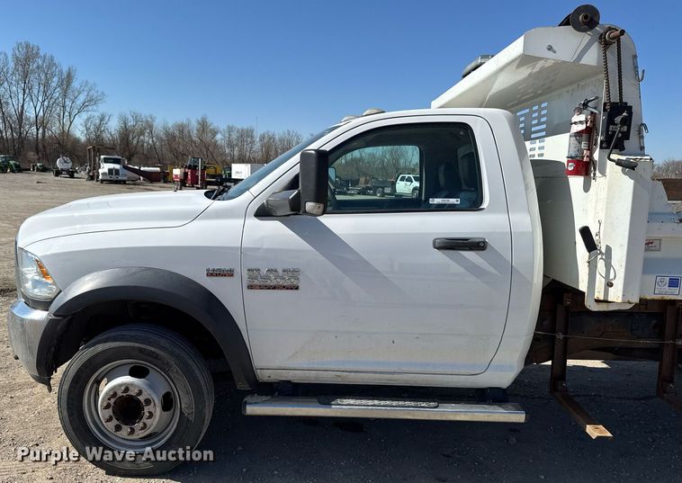 image for item EM3786 2018 Dodge Ram 5500 dump truck