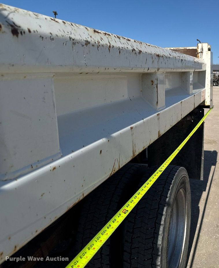 image for item EM3786 2018 Dodge Ram 5500 dump truck