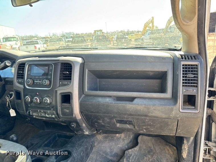 image for item EM3786 2018 Dodge Ram 5500 dump truck