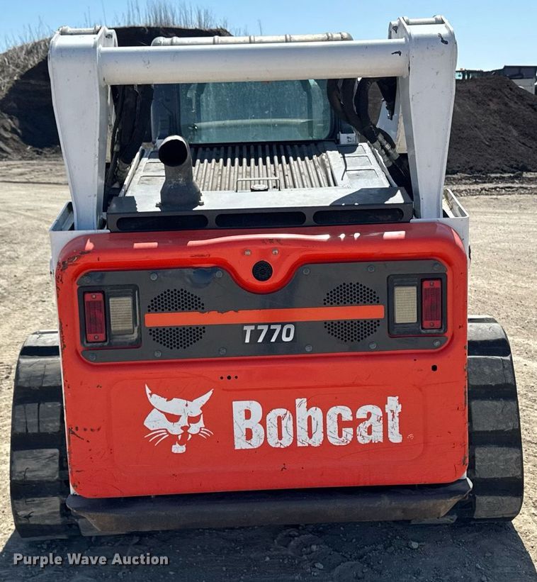 image for item EM3790 2019 Bobcat T770 tracked skid steer loader