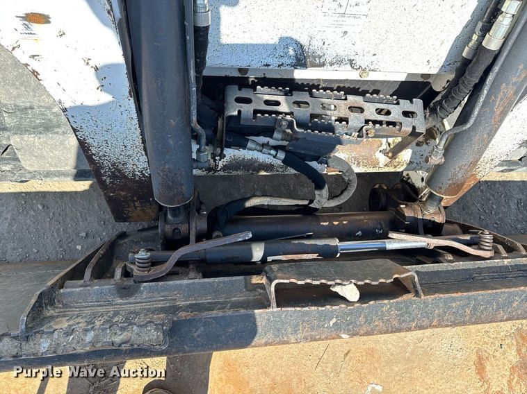 image for item EM3790 2019 Bobcat T770 tracked skid steer loader