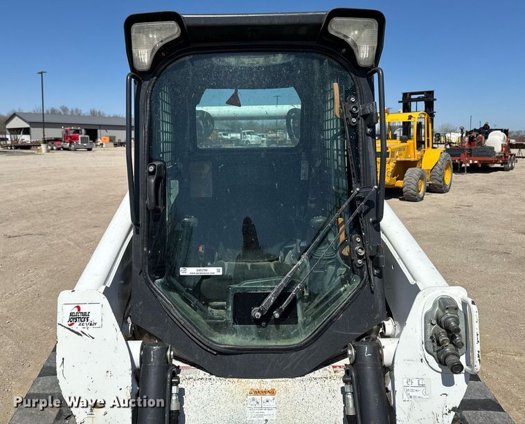 image for item EM3790 2019 Bobcat T770 tracked skid steer loader