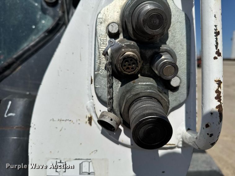 image for item EM3790 2019 Bobcat T770 tracked skid steer loader