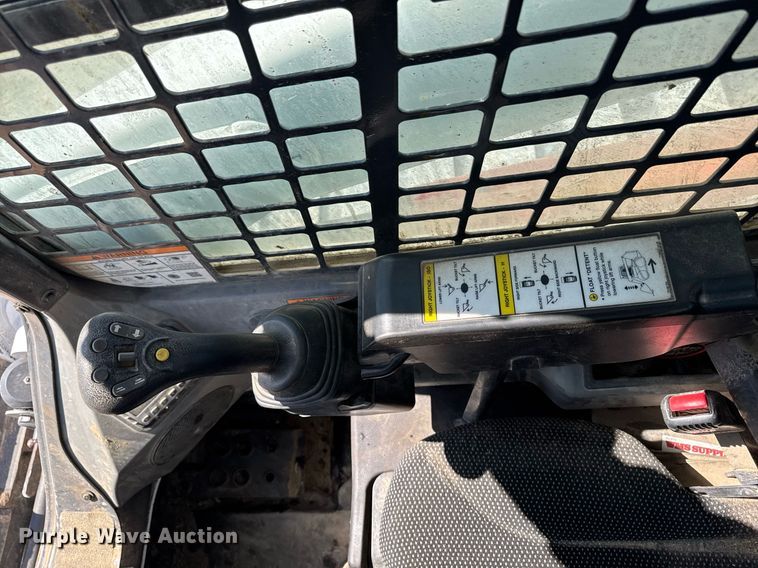 image for item EM3790 2019 Bobcat T770 tracked skid steer loader