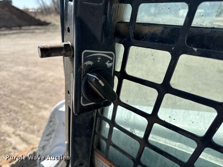 image for item EM3790 2019 Bobcat T770 tracked skid steer loader