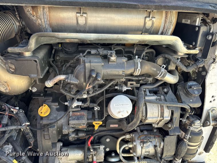 image for item EM3790 2019 Bobcat T770 tracked skid steer loader