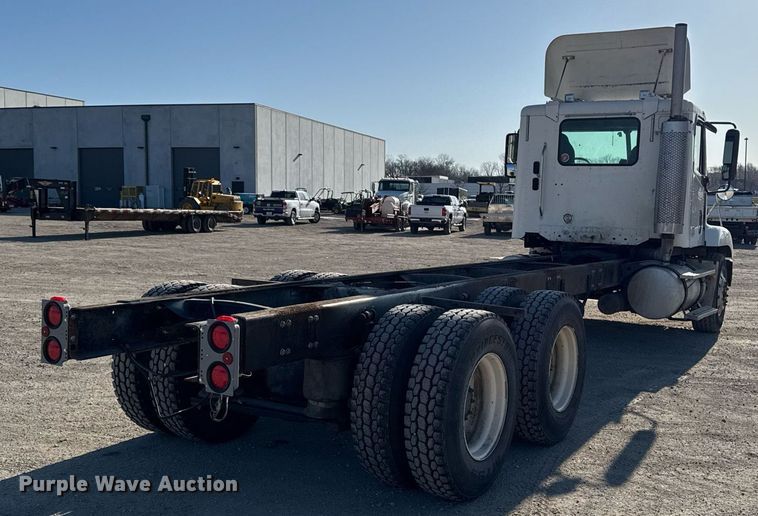 image for item EM3791 2005 Freightliner CST120 truck cab and chassis