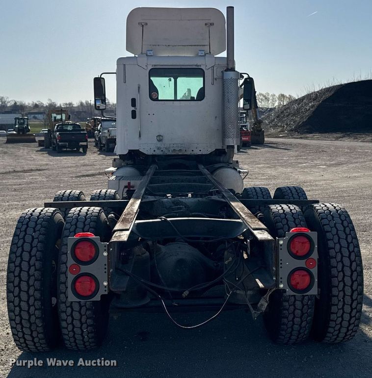 image for item EM3791 2005 Freightliner CST120 truck cab and chassis