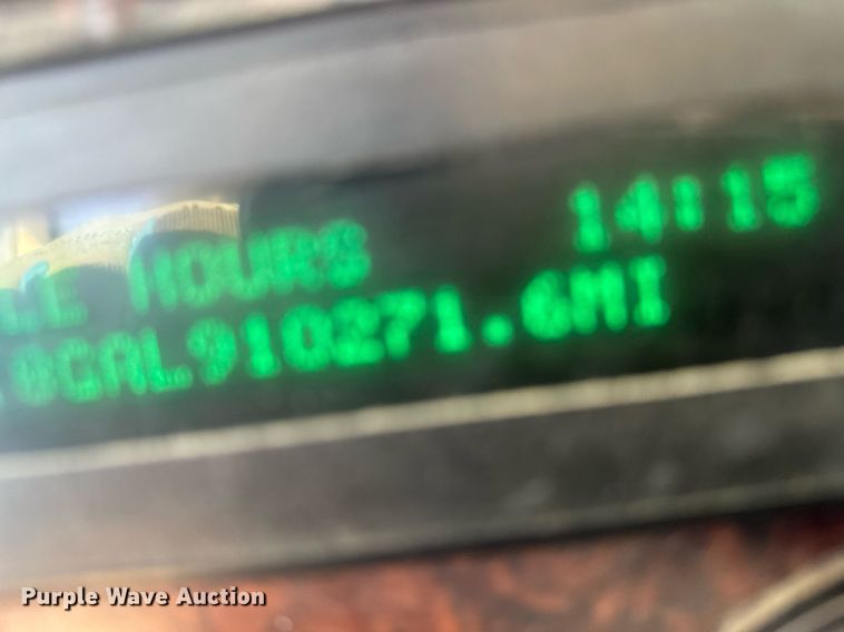 image for item EM3791 2005 Freightliner CST120 truck cab and chassis