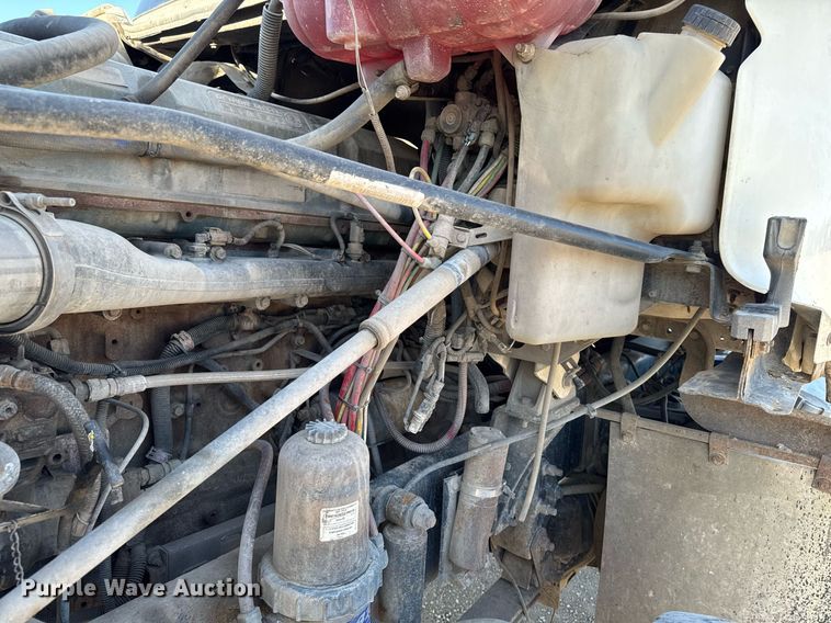 image for item EM3791 2005 Freightliner CST120 truck cab and chassis