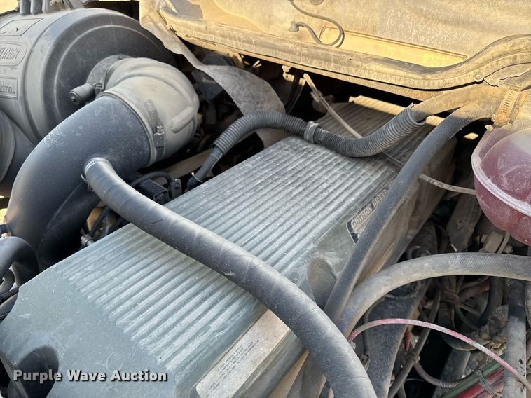 image for item EM3791 2005 Freightliner CST120 truck cab and chassis