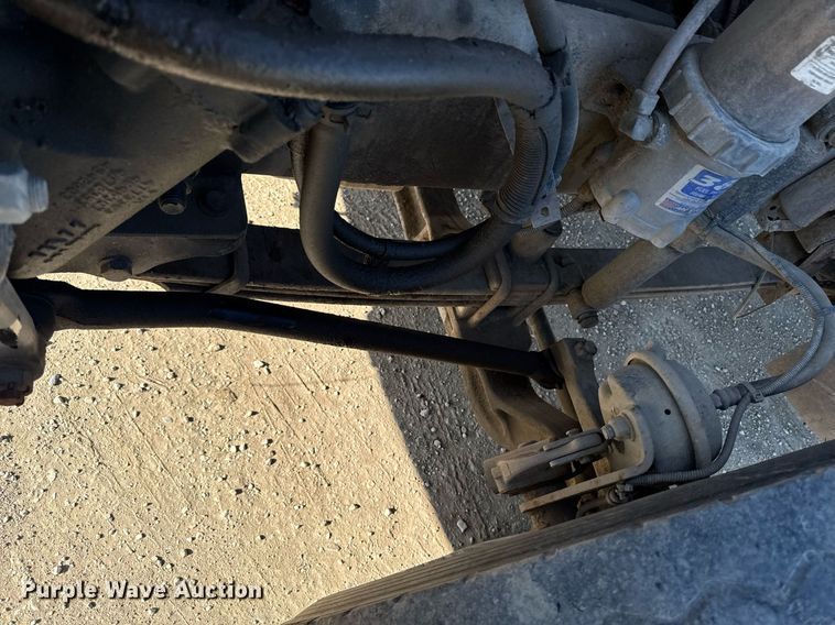 image for item EM3791 2005 Freightliner CST120 truck cab and chassis