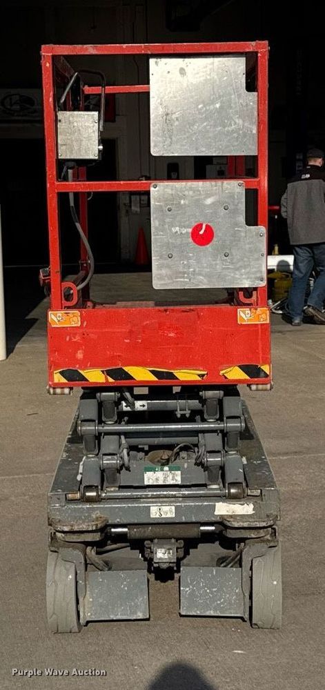 image for item EM3800 2006 Skyjack SJIII 3219 scissor lift