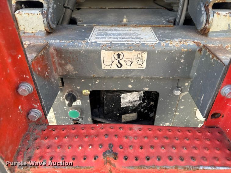 image for item EM3800 2006 Skyjack SJIII 3219 scissor lift