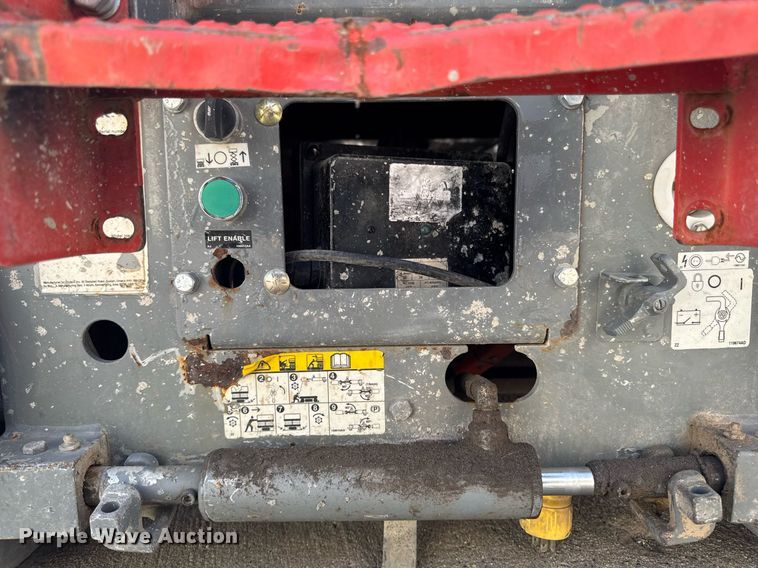 image for item EM3800 2006 Skyjack SJIII 3219 scissor lift