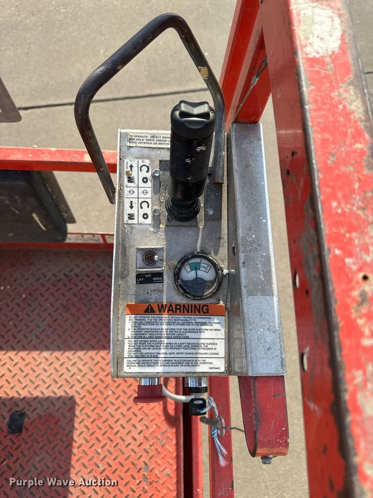 image for item EM3800 2006 Skyjack SJIII 3219 scissor lift