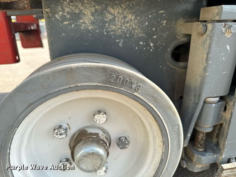 image for item EM3800 2006 Skyjack SJIII 3219 scissor lift