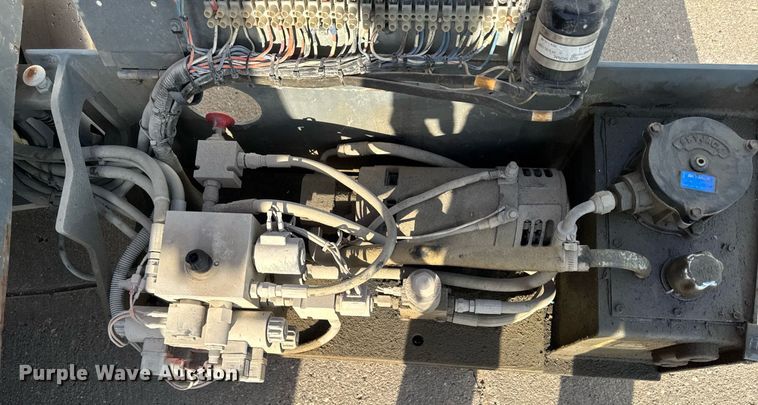 image for item EM3801 2005 Skyjack SJIII 3219 scissor lift