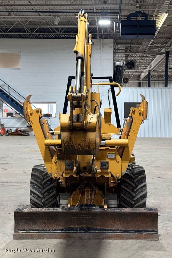 image for item EM3802 2001 Case RT560 trencher