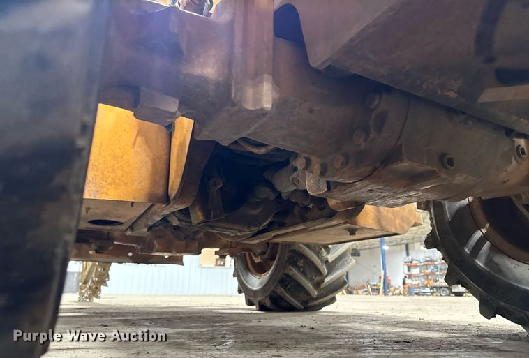 image for item EM3802 2001 Case RT560 trencher