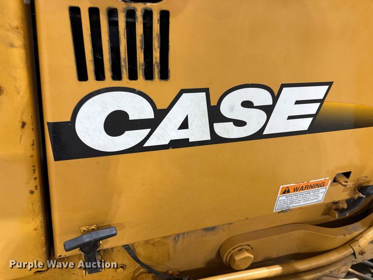 image for item EM3802 2001 Case RT560 trencher