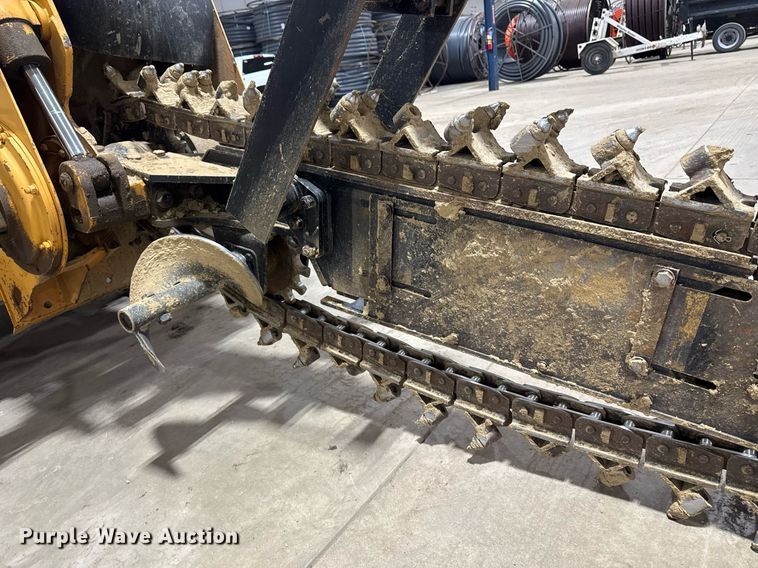 image for item EM3802 2001 Case RT560 trencher